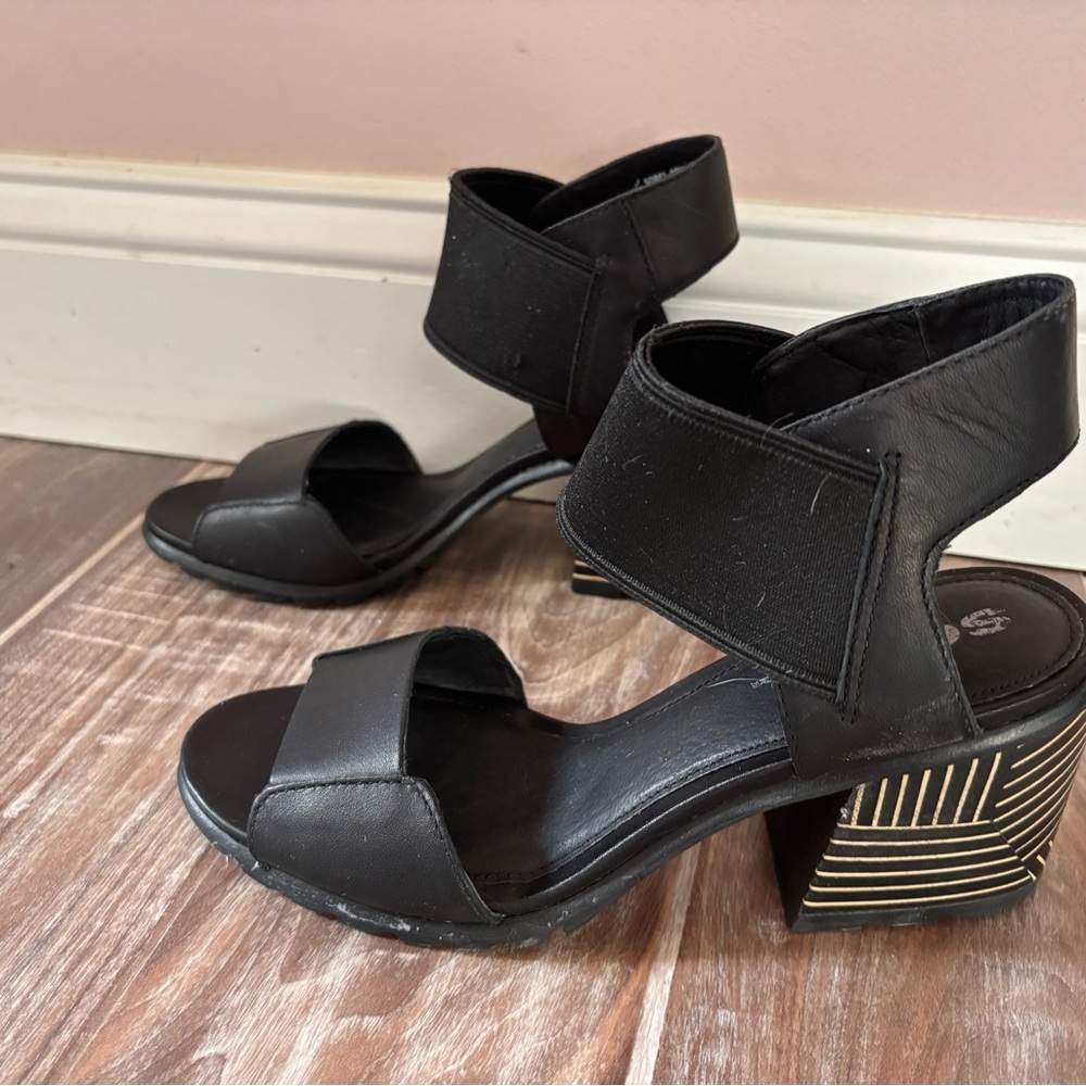 Sorel Black Heels with Gold Accents